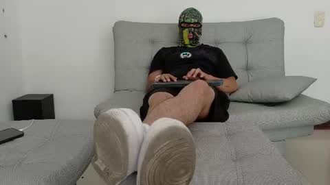 yeisongomezz online show from July 2026 08:11:02 PM