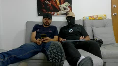 yeisongomezz online show from August 2026 01:05:02 AM