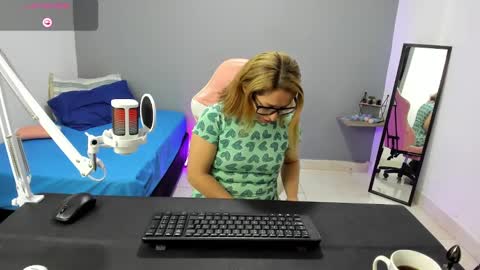 yelena03 online show from January 2025 08:25:02 PM