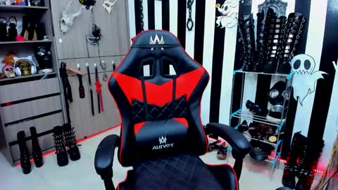 Snapshot of yelena_bondaje chatting on December 2024 12:57:02 AM Yelena online show from December 2024 12:57:02 AM