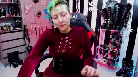 Snapshot of yelena_bondaje chatting on February 2025 08:52:02 PM Yelena online show from February 2025 08:52:02 PM