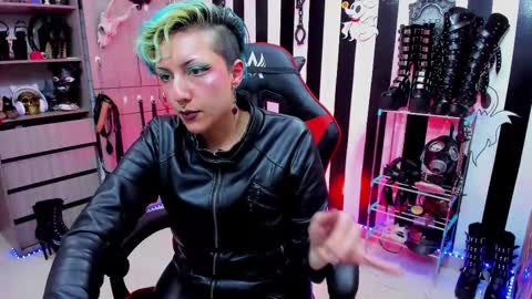 Snapshot of yelena_bondaje chatting on February 2025 09:36:02 PM Yelena online show from February 2025 09:36:02 PM