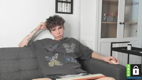 Snapshot of yen2025 chatting on November 2025 07:22:02 AM Yen online show from November 2025 07:22:02 AM