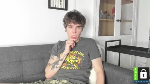 Snapshot of yen2025 chatting on November 2025 06:34:01 PM Yen online show from November 2025 06:34:01 PM