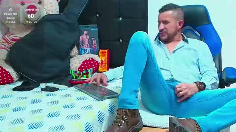 Yeol online show from October 2025 06:50:02 PM