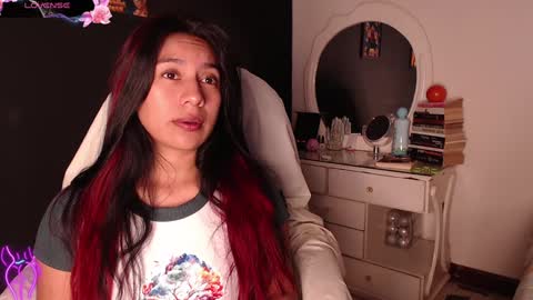 Yesi online show from January 2025 02:44:01 PM