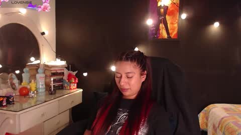 Yesi online show from October 2025 06:09:02 PM