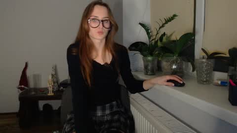 Snapshot of yes_to_heaven chatting on January 2025 09:55:02 PM Zoe online show from January 2025 09:55:02 PM