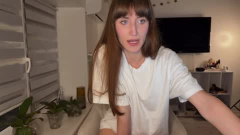 Snapshot of yes_to_heaven chatting on May 2026 08:46:01 PM Zoe online show from May 2026 08:46:01 PM