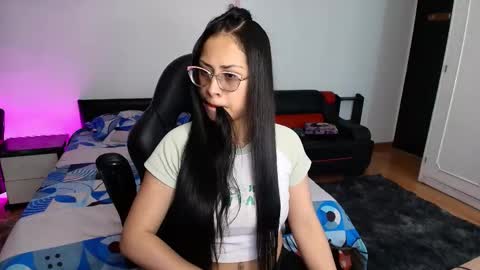 yesie_hot2 online show from March 2026 01:40:02 AM