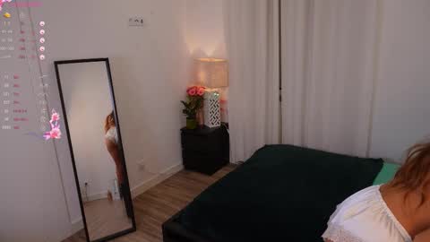 Snapshot of yess_kiki chatting on October 2025 07:28:02 AM Kiki online show from October 2025 07:28:02 AM