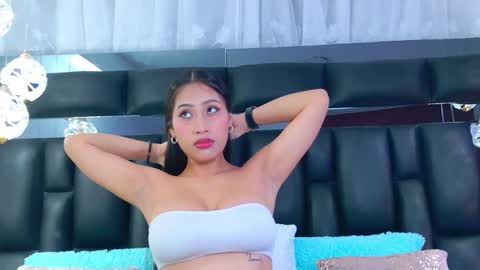 Yesy online show from September 2025 07:13:02 PM