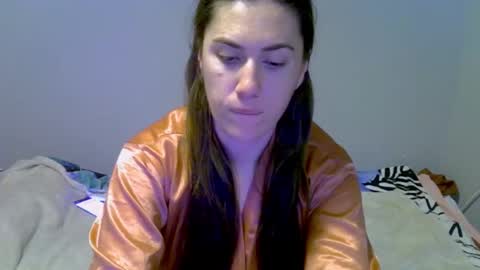 Kira online show from March 2026 06:22:02 PM