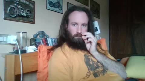 yeti_92 online show from February 2026 12:12:01 PM