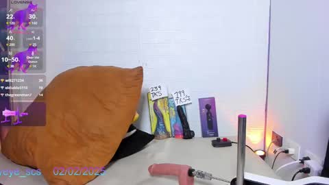 Luna online show from February 2025 03:28:02 PM