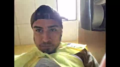 Snapshot of yezzi_1997 chatting on October 2025 01:30:02 AM yezzi_1997 online show from October 2025 01:30:02 AM