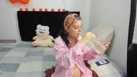 yinyyanghot online show from October 2025 10:17:02 AM