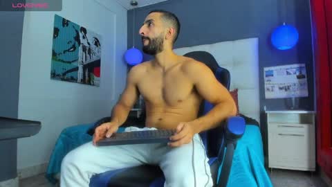 Yiyo online show from March 2026 08:54:01 PM