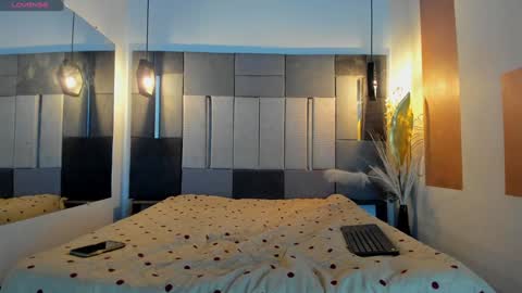 yizus_bonz online show from December 2024 11:16:01 PM