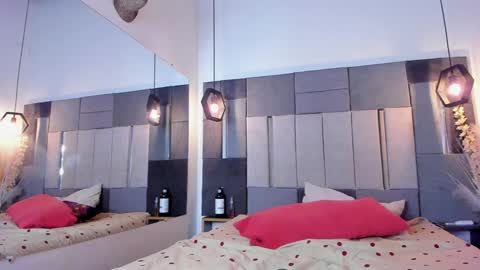 yizus_bonz online show from February 2025 04:04:01 AM