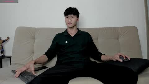 yizus_bonz online show from December 2025 01:55:01 AM