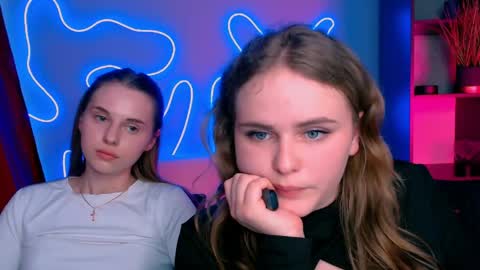 Ylia online show from April 2026 01:50:02 PM