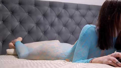 ynnasquirt online show from February 2026 06:48:01 PM