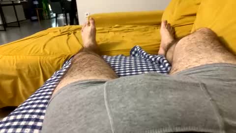 Giannis online show from May 2026 11:10:01 PM