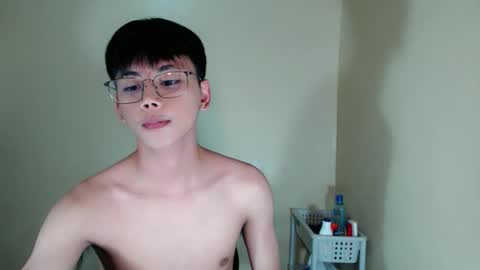 ynotyu online show from November 2025 01:55:02 PM