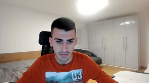 yoda130305 online show from October 2025 08:24:02 PM