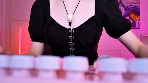 yoka_paradoxxx online show from December 2025 05:12:02 AM