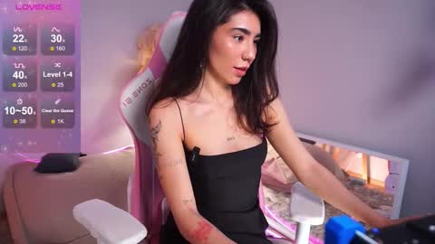 Snapshot of yokokoko__ chatting on November 2025 05:57:01 AM Yoko online show from November 2025 05:57:01 AM