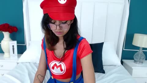 Yommi Winx online show from January 2025 01:00:01 AM