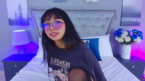 Yommi Winx online show from September 2025 09:36:02 PM