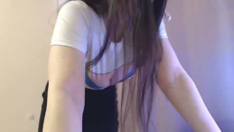 Snapshot of yongswab chatting on April 2026 01:41:01 PM Sophie online show from April 2026 01:41:01 PM