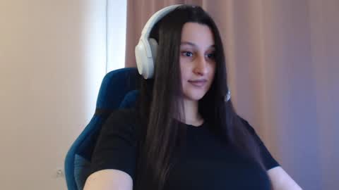 Snapshot of yongswab chatting on April 2026 02:56:01 PM Sophie online show from April 2026 02:56:01 PM