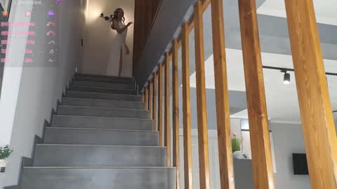  Wilma  online show from January 2025 03:43:01 PM