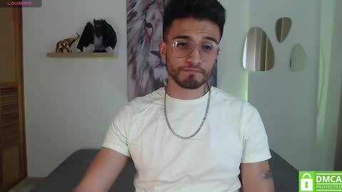 yoshy_man online show from January 2025 06:57:01 AM