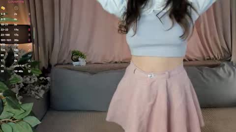 Elizabeth brunette -- Darline blonde  online show from November 2025 08:17:02 AM