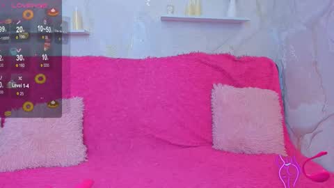 Nicol online show from November 2025 06:23:02 PM