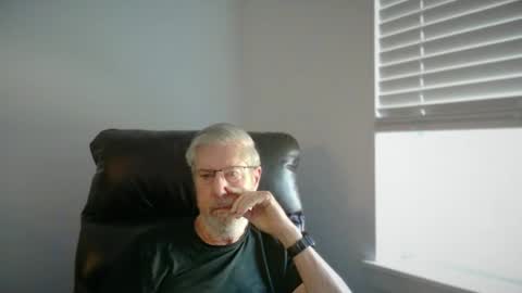 Snapshot of yougogirl_3 chatting on May 2026 01:19:01 PM Colorado Guy Straight online show from May 2026 01:19:01 PM