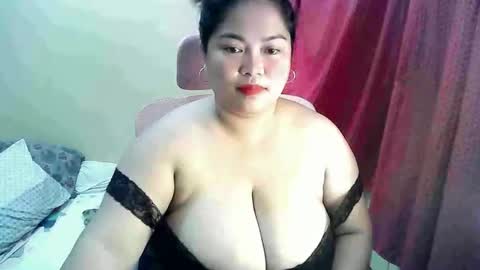 Snapshot of your_big_boobs chatting on September 2025 12:12:02 AM your_big_boobs online show from September 2025 12:12:02 AM