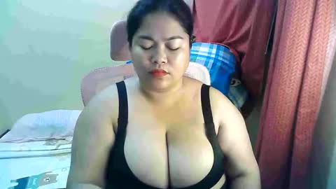 Snapshot of your_big_boobs chatting on October 2025 12:56:02 PM your_big_boobs online show from October 2025 12:56:02 PM