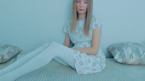 Snapshot of your_caramelka chatting on October 2025 04:13:02 AM Lily online show from October 2025 04:13:02 AM