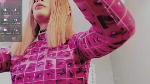 your_cute_aisha online show from September 2025 11:18:01 PM