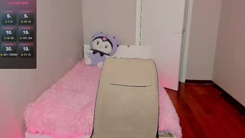 your_cute_aisha online show from September 2025 06:02:02 PM