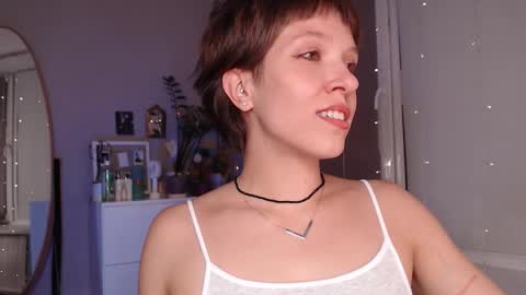 Alex and Kris long hair online show from October 2025 08:31:01 PM