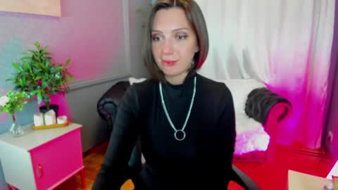 Snapshot of your_little_mom chatting on January 2025 01:43:01 PM Viky online show from January 2025 01:43:01 PM