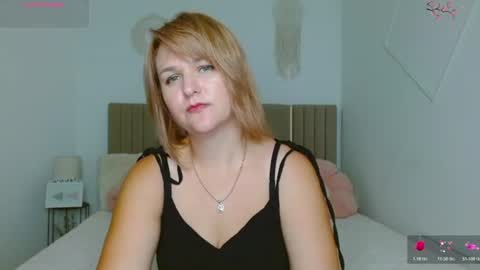 Snapshot of your_mashaa chatting on August 2026 09:11:01 AM Masha online show from August 2026 09:11:01 AM