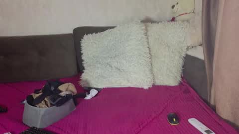 Anna online show from September 2025 03:12:01 PM